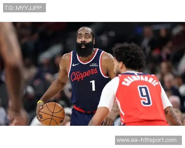 快船对待哈登与乔治如出一辙不愿签长约引发关注